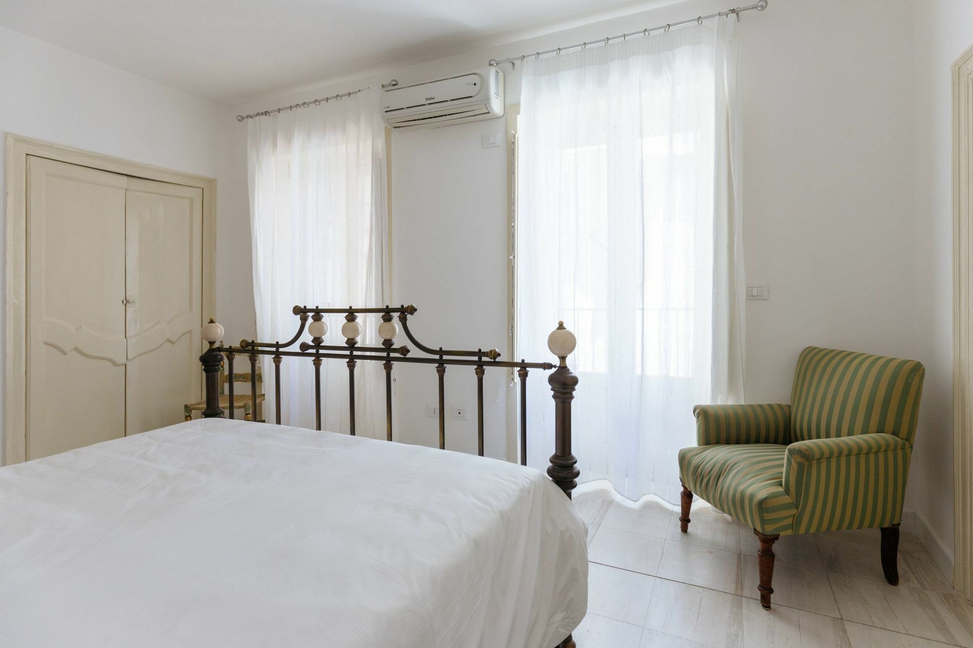 Sant'Elia Prestige Apartment With Balcony Palermo Eksteriør billede